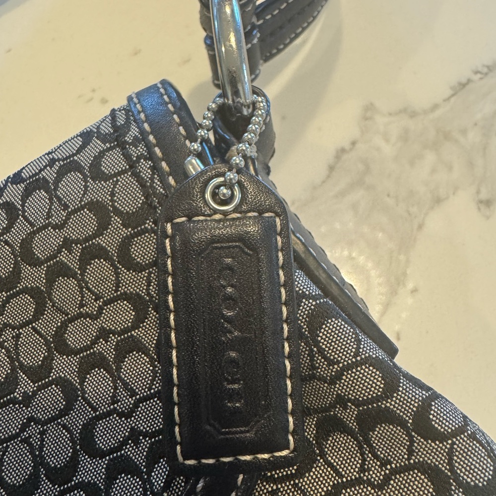 Coach Vintage Soho Black  Shoulder Bag - Picture 13 of 14
